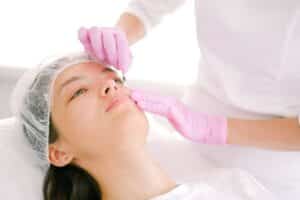 Rejuvenecimiento sutil: lifting/minilifting